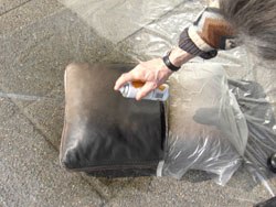 Inden brug af Quick Spray har vi renset puden med Gold Quality Stærk Rens